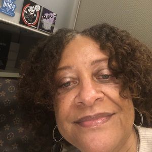 Meet your Posher, Ellen